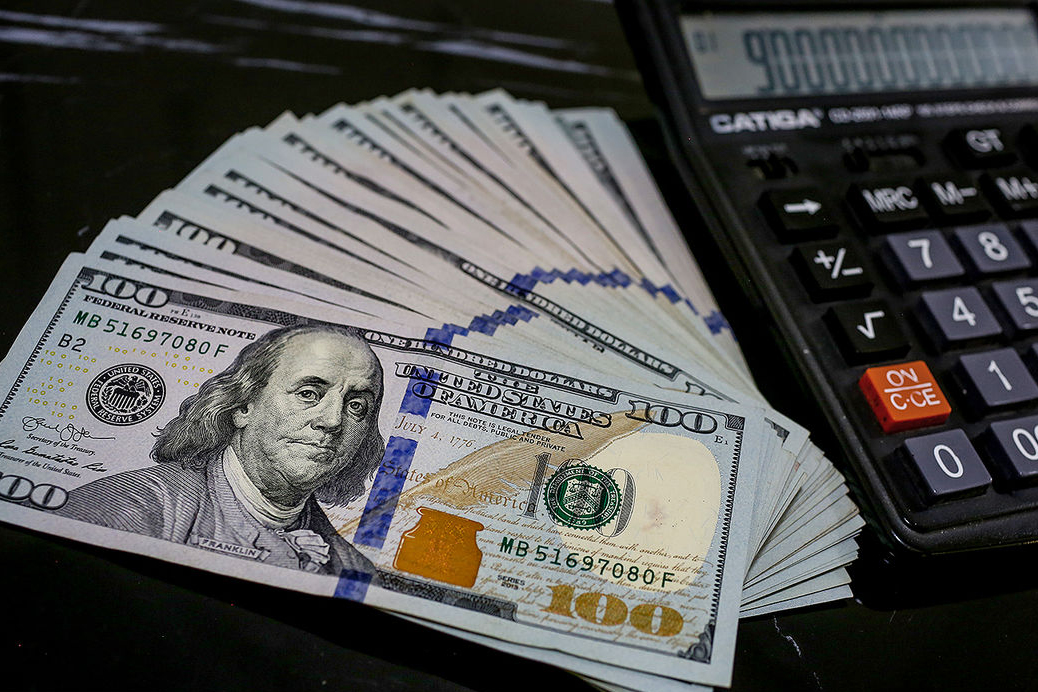 قیمت دلار تا شهریور به کجا می‌رسد؟