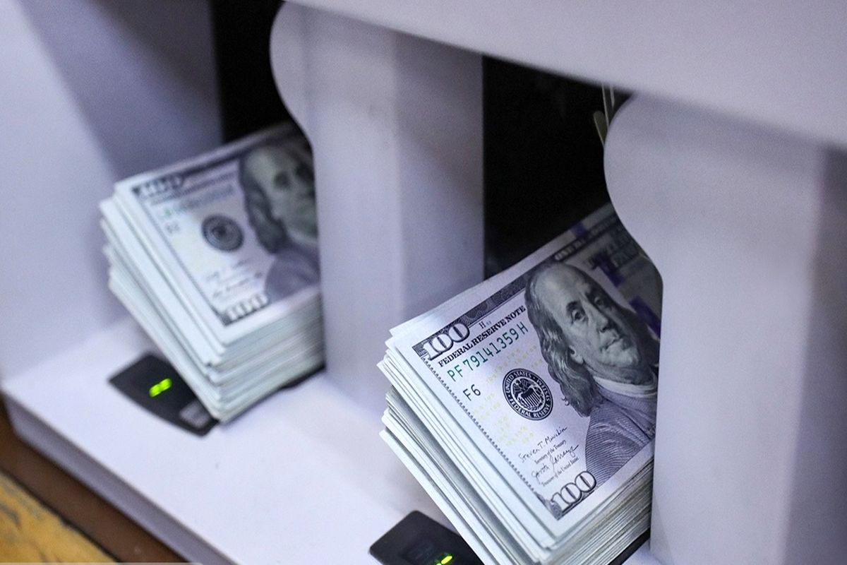 قیمت دلار وارد کانال ۵۰ هزار تومان میشود؟ قیمت دلار وارد کانال ۵۰ هزار تومان میشود؟