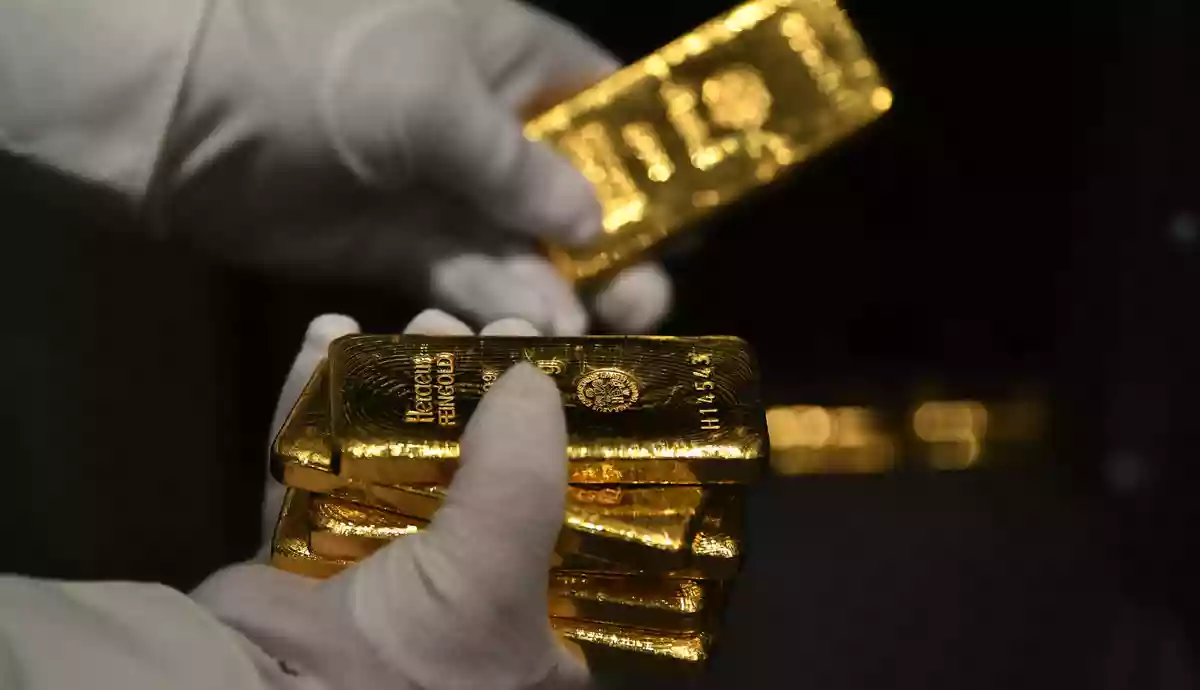 ۳ سناریوی طلای جهانی در سال ۲۰۲۴ / چه عواملی مسیر انس طلا را تعیین می‌کنند؟