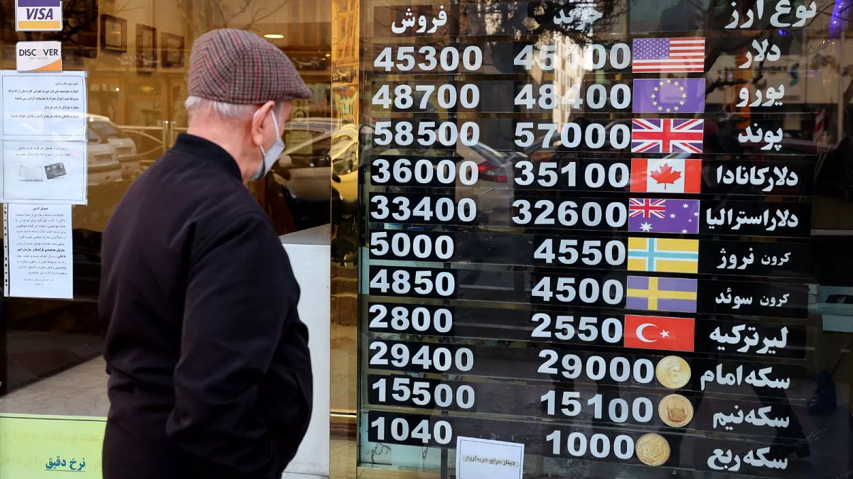 دلار به سد مقاومتی سوم نزدیک شد/ پیشبینیها از آینده نرخ ارز چیست؟ دلار به سد مقاومتی سوم نزدیک شد/ پیشبینیها از آینده نرخ ارز چیست؟