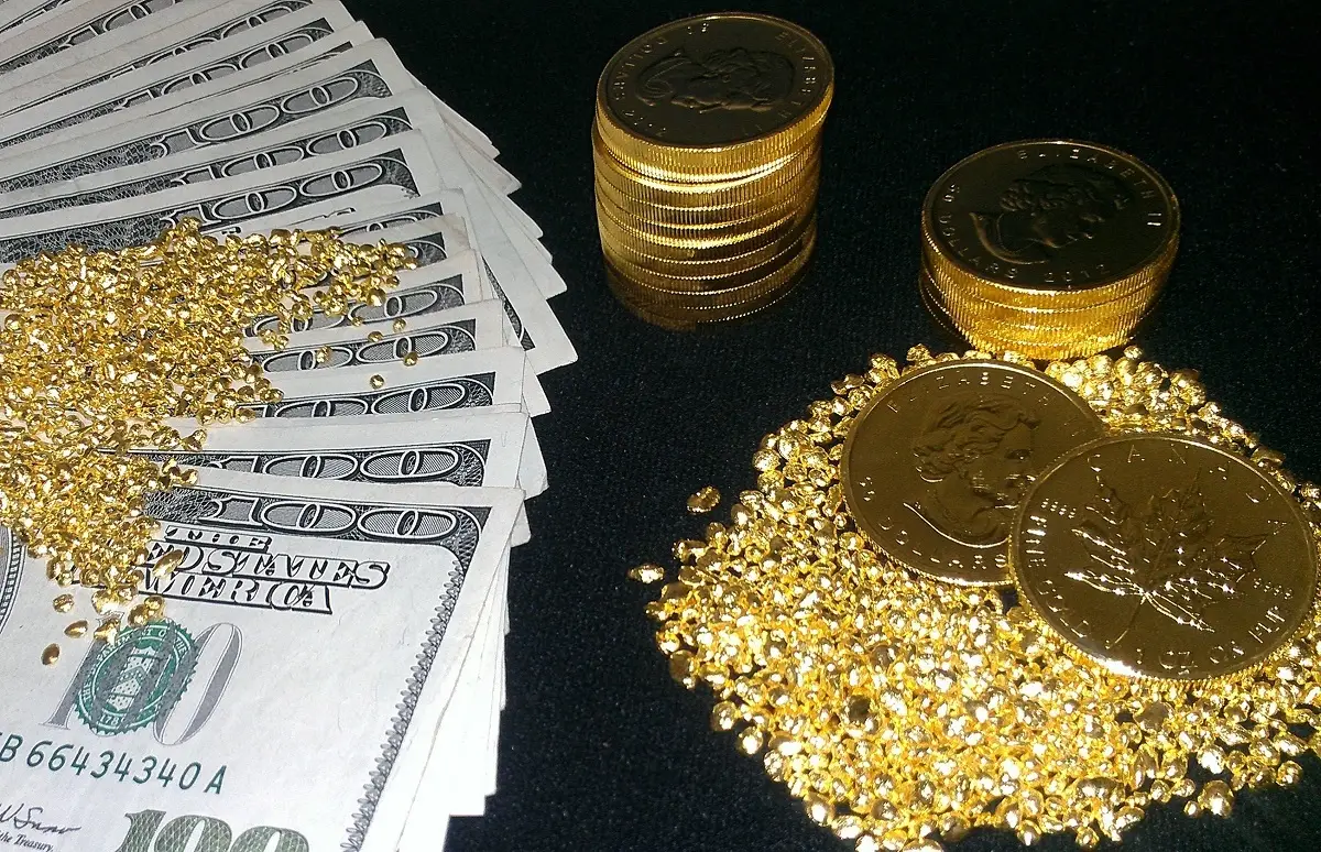 پیش بینی هولناک از قیمت دلار و سکه با ادامه تورم ۴۰ درصدی پیش بینی هولناک از قیمت دلار و سکه با ادامه تورم ۴۰ درصدی