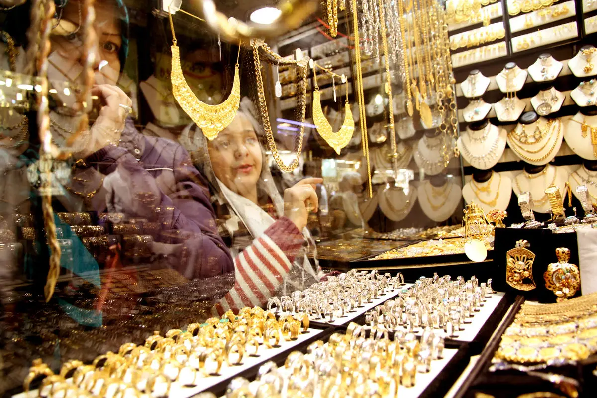 سقفشکنی قیمت طلا و سکه در سایه خیز اونس طلا برای فتح قله ۳۹۰۰ دلاری سقفشکنی قیمت طلا و سکه در سایه خیز اونس طلا برای فتح قله ۳۹۰۰ دلاری