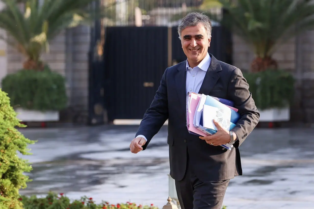 خبر مهم فرزین از نرخ ارز در سال آینده خبر مهم فرزین از نرخ ارز در سال آینده