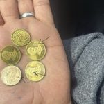 این سکه‌های طلا تقلبی هستند؛ نخرید!