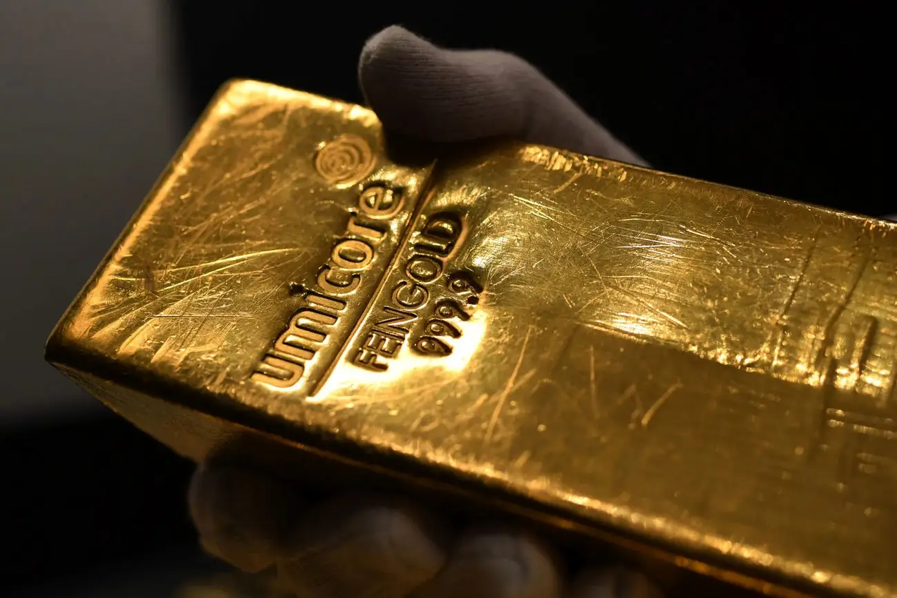 بازگشت طلای جهانی به کانال 4200 دلاری